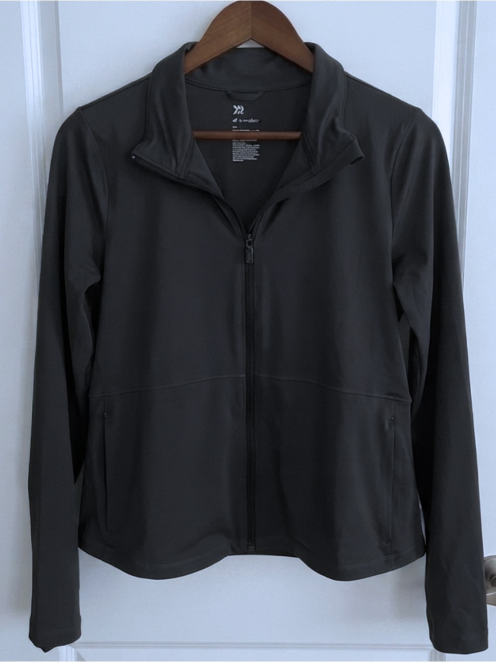 ♠️ Jacket Bundle • Great
All In Motion • Women’s Full Zip Performance Jacket - Picture 3 of 4
